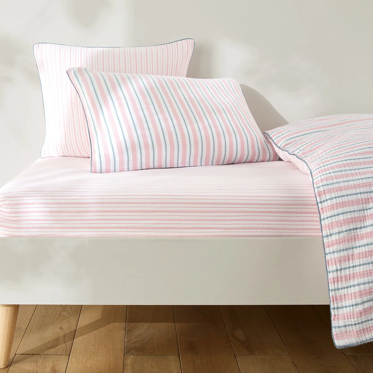 Adèle Striped Cotton Muslin Children's Fitted Sheet with 25cm Flap – image 1
