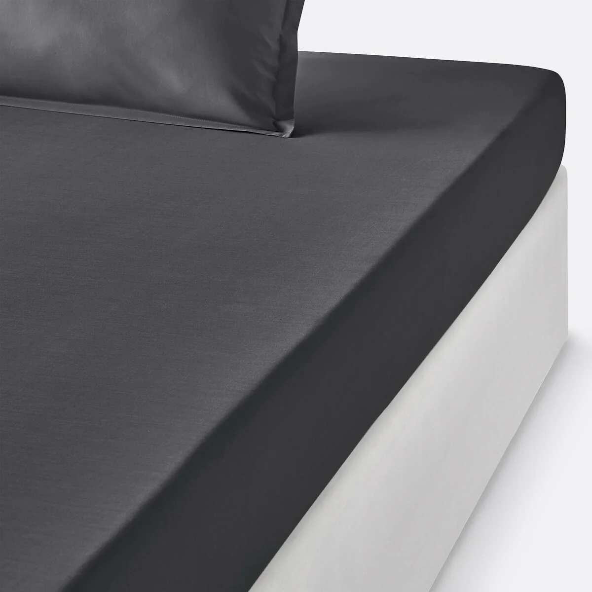 Scenario Kids' Cotton Percale 200 Thread Count Fitted Sheet – image 1