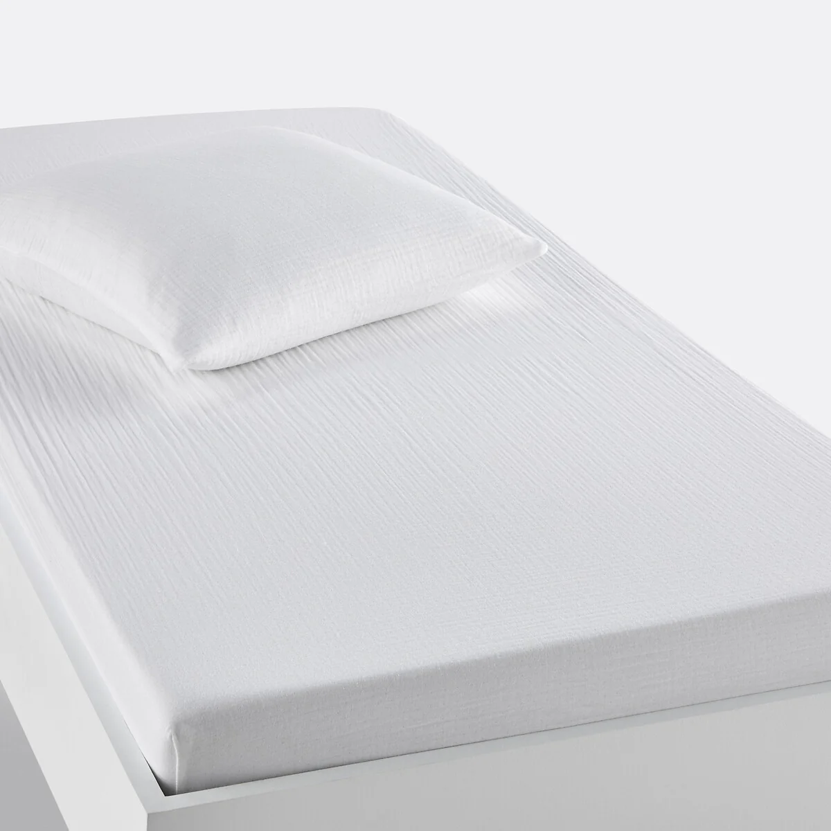 Kumla Children's Plain Cotton Muslin Fitted Sheet – image 1