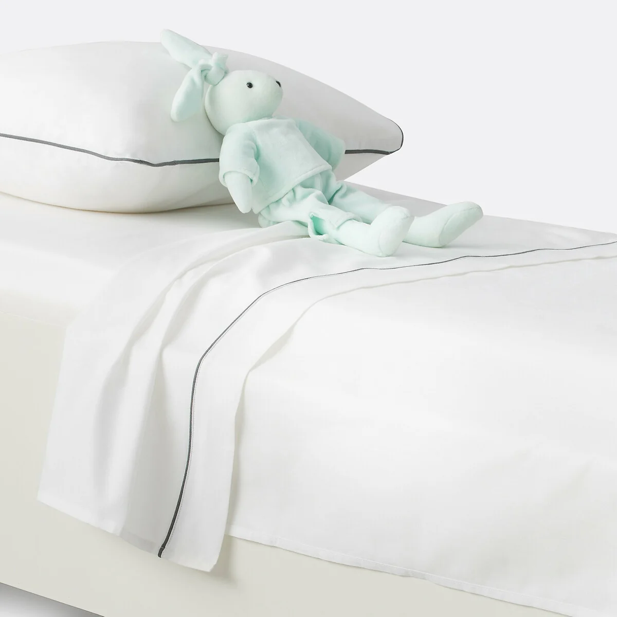 Baby's Plain Cotton Flat Sheet – image 1
