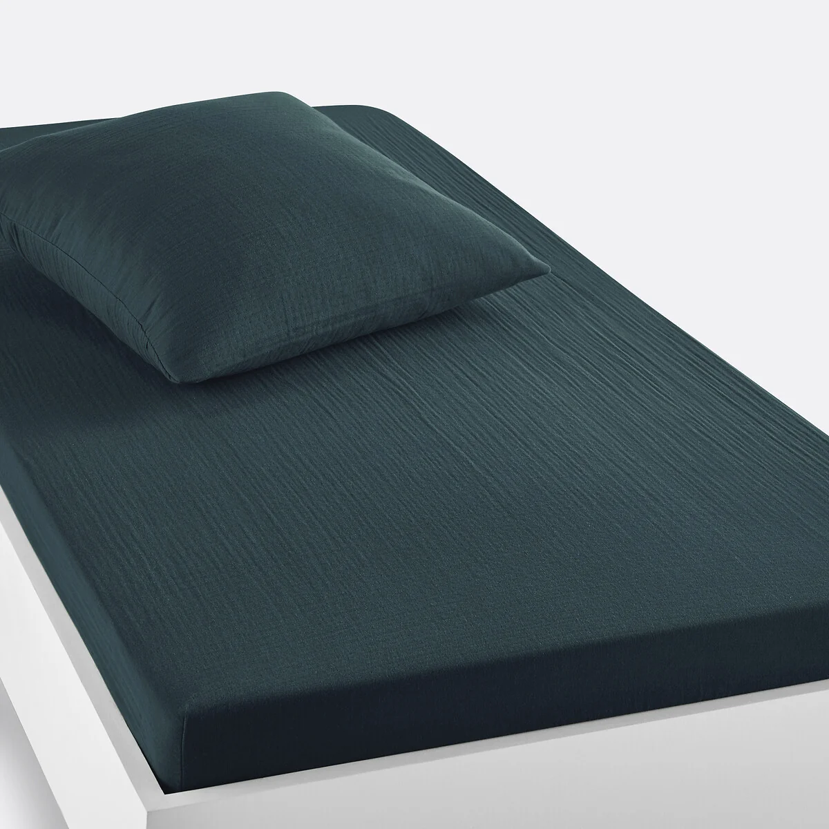 Kumla Children's Plain Cotton Muslin Fitted Sheet – image 1
