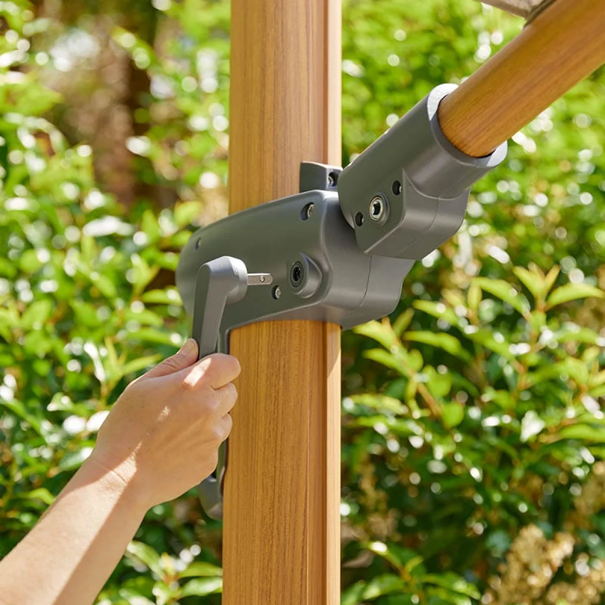Savannah 3m Wood-Effect Cantilever Parasol - Oak – image 5