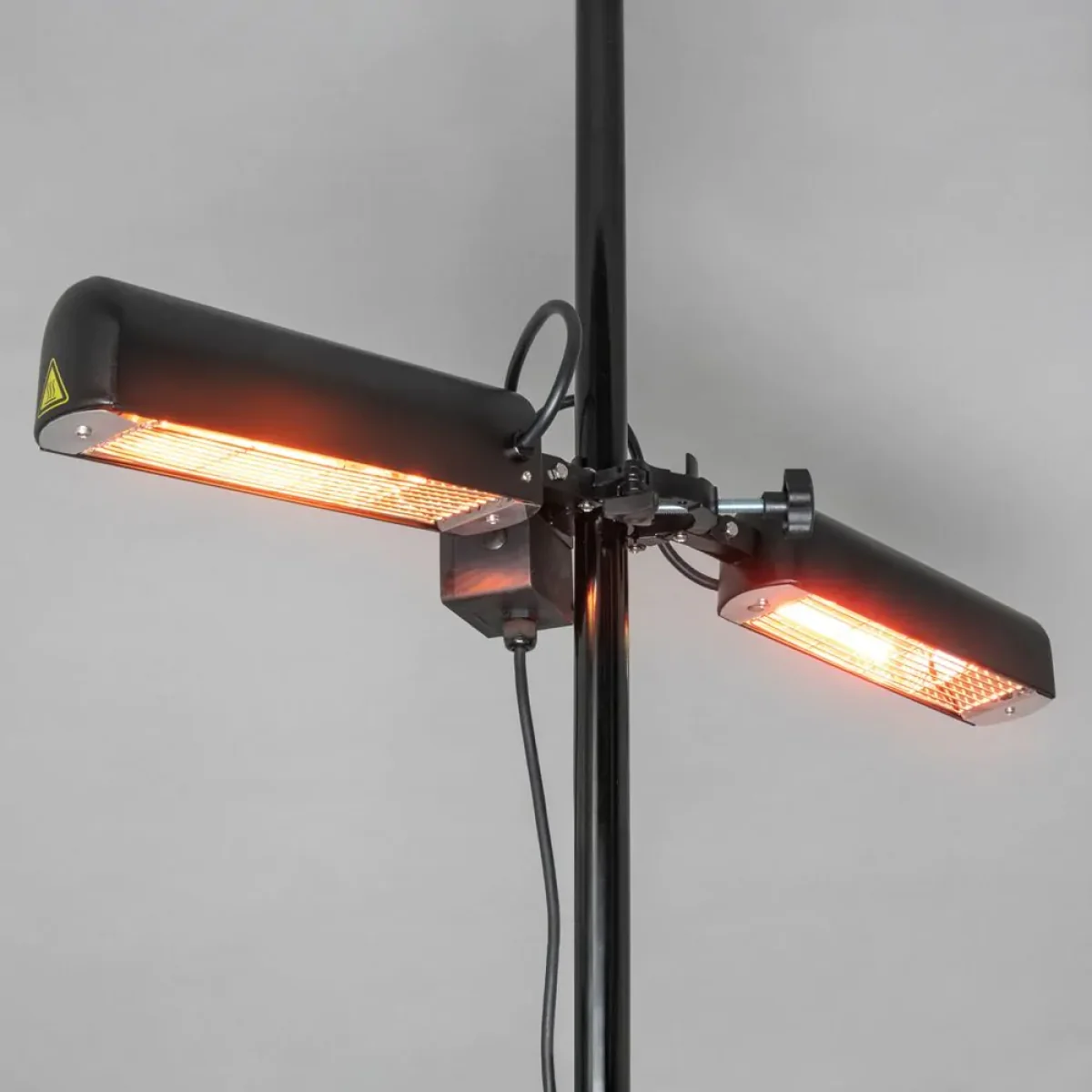 1600 Watt Twin Lamp Outdoor Parasol Radiant Heater, Black – image 3