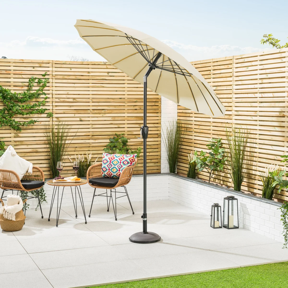 Shanghai Parasol with Tilt - 2m – image 17