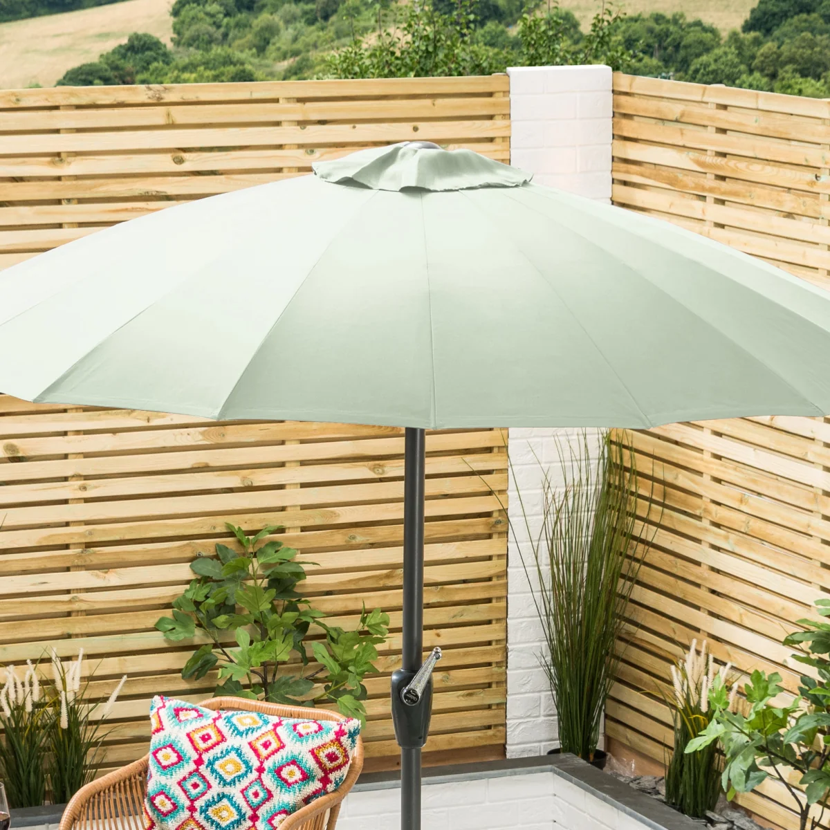 Shanghai Parasol with Tilt - 2m – image 4