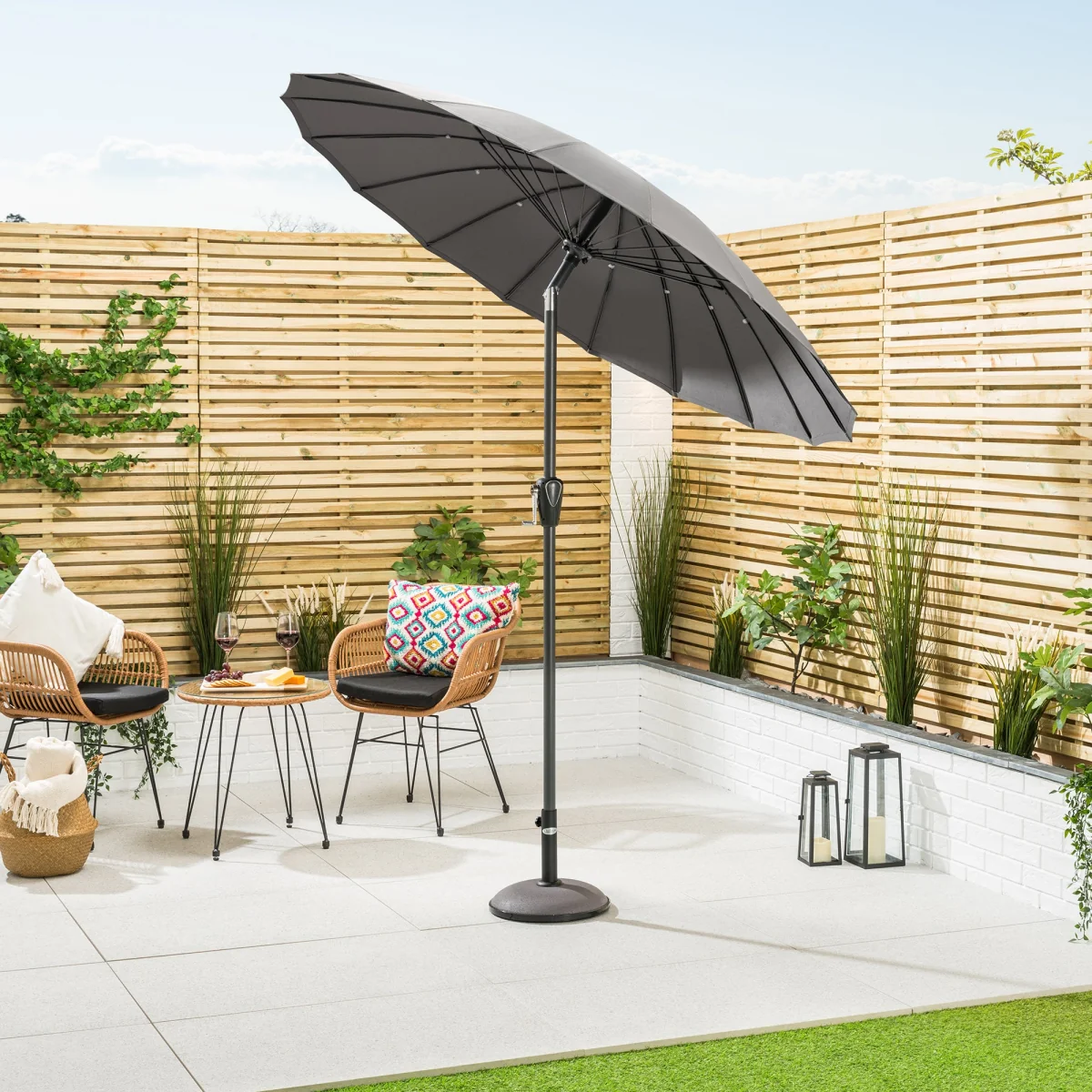 Shanghai Parasol with Tilt - 2m – image 1