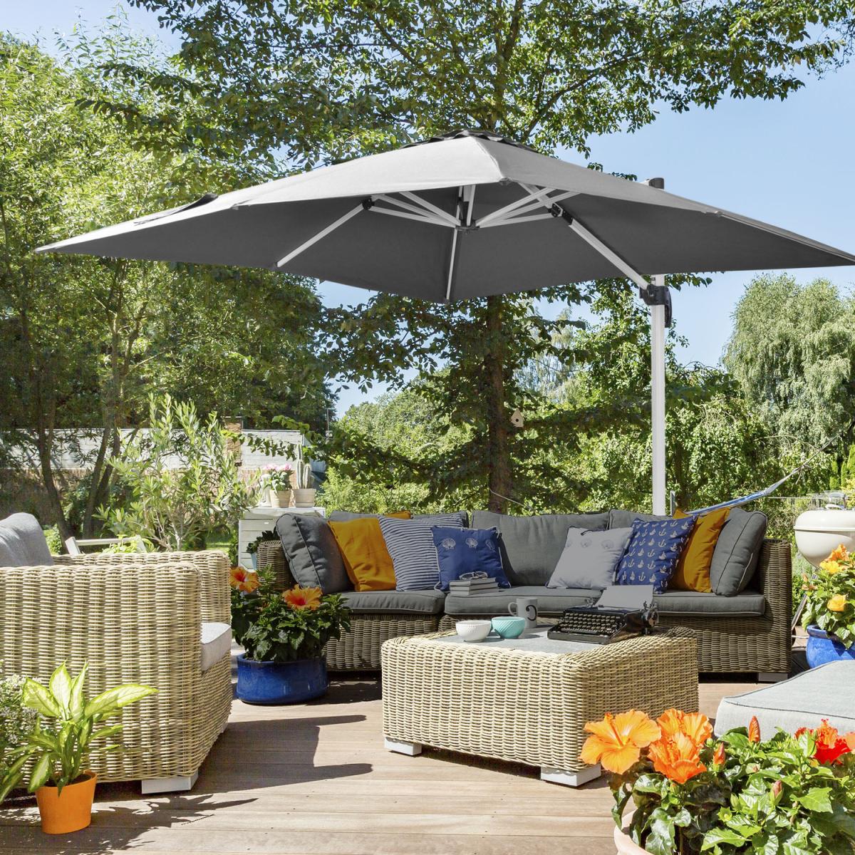 Square 3m Patio Parasol - Green – image 25