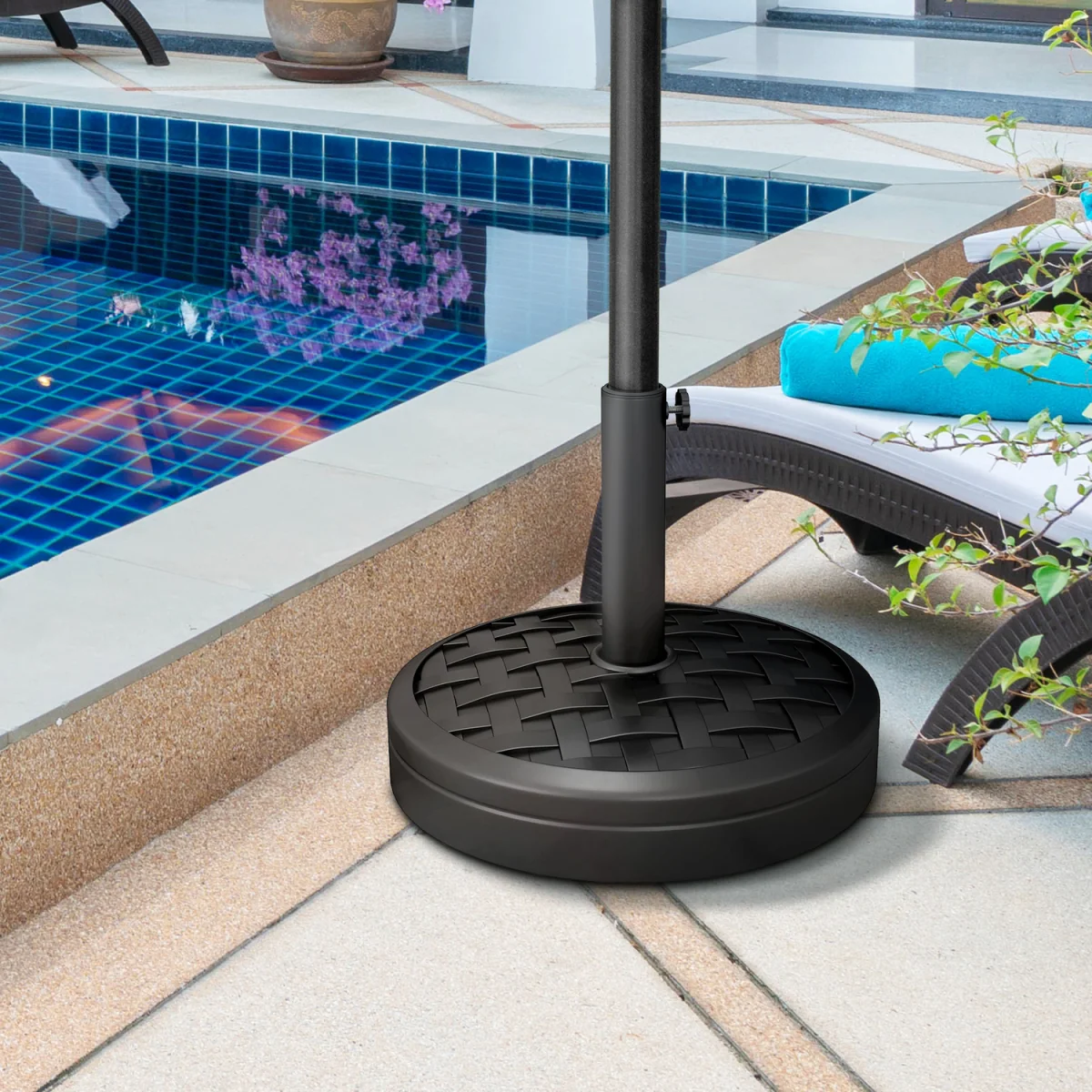 18kg Concrete Parasol Base with Rattan Effect Round Umbrella Stand - Black – image 4