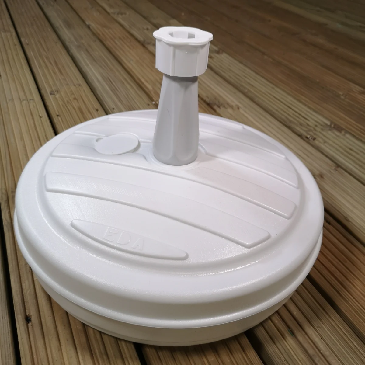 13kg 13 Litre Capacity Water Filled Garden Parasol Umbrella Base in White - White – image 4