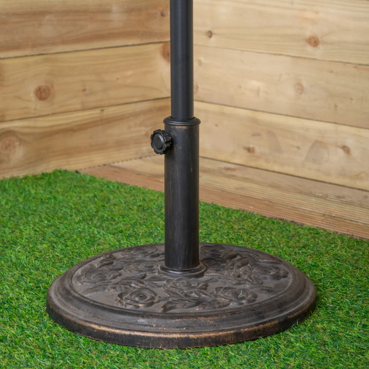Samuel Alexander 2.7m Havana Garden Patio Parasol with Crank Handle and Cover in Blue - Blue – image 7