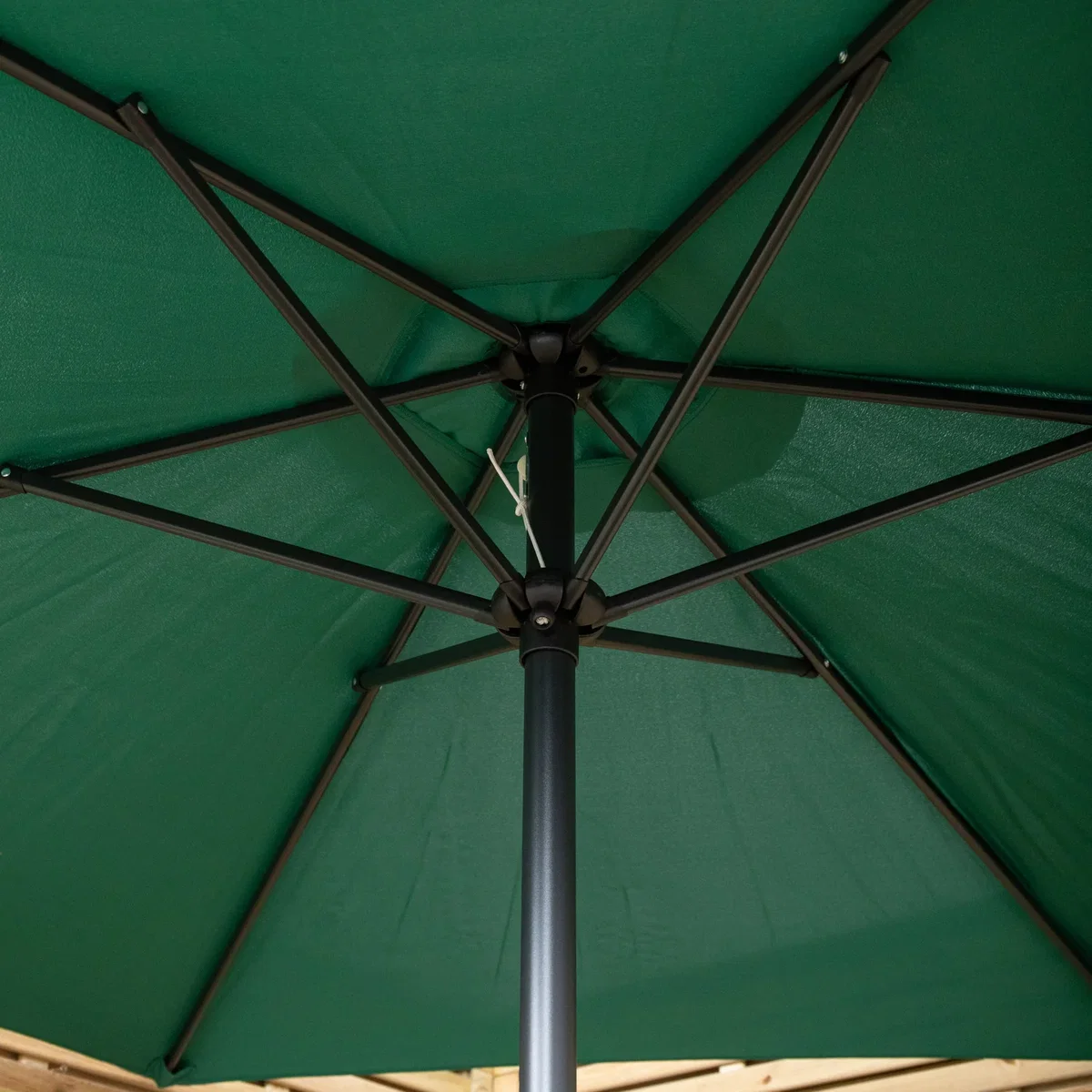 Samuel Alexander 2.7m Havana Garden Patio Parasol with Crank Handle and Cover in Green - Green – image 5