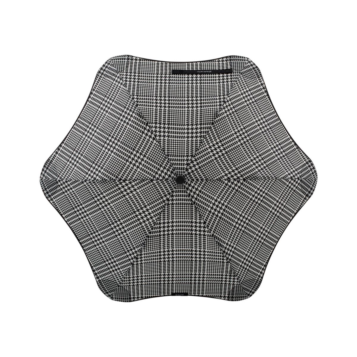 Grey Blunt Seasonal Metro Umbrella - Houndstooth Blunt Umbrellas – image 2