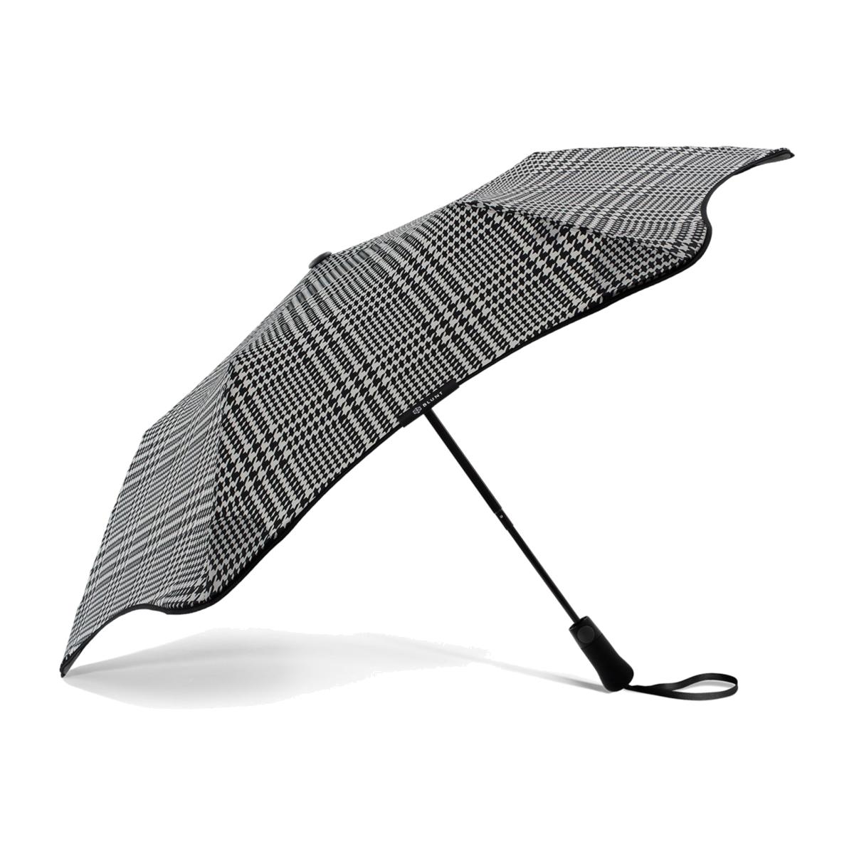 Grey Blunt Seasonal Metro Umbrella - Houndstooth Blunt Umbrellas – image 1