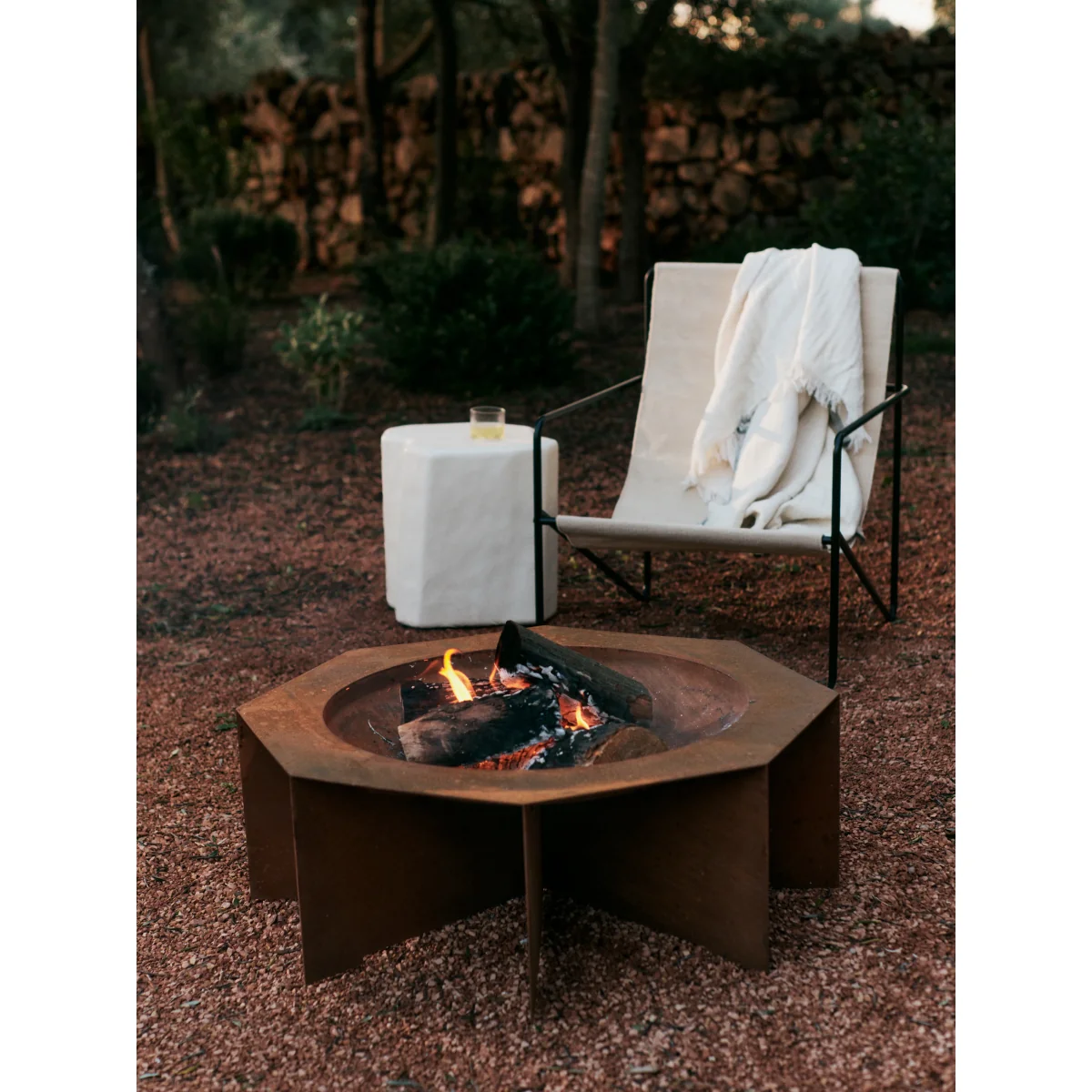 Ferm Living Otto fire pit fireplace Rust Ø85.5x29 cm – image 2