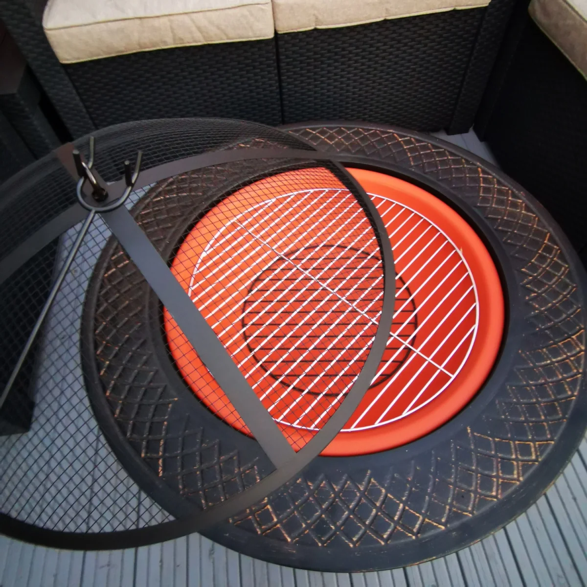 Round Garden Fire Pit BBQ Grill - Black – image 4