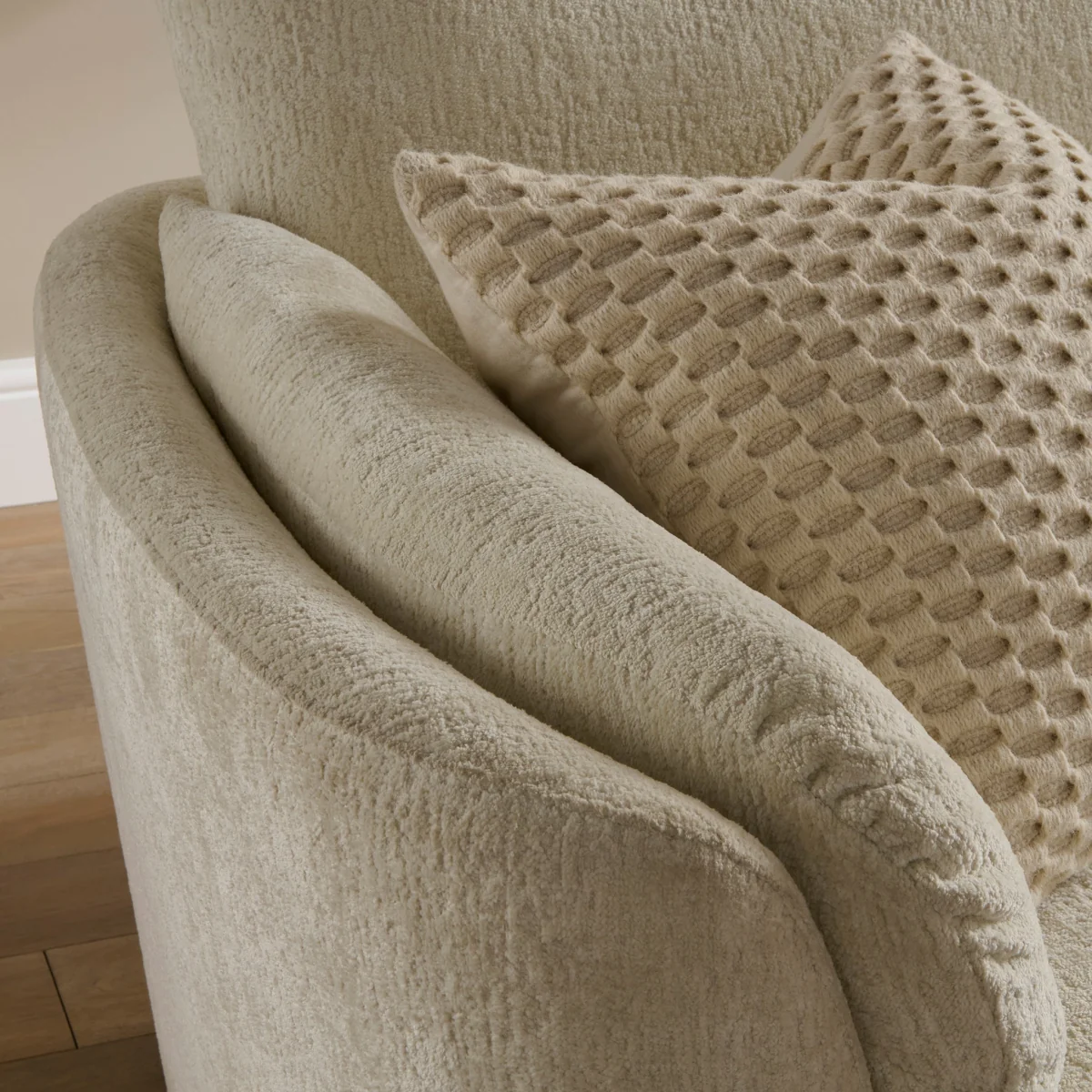 Alexandria 2 Seater Sofa – image 3