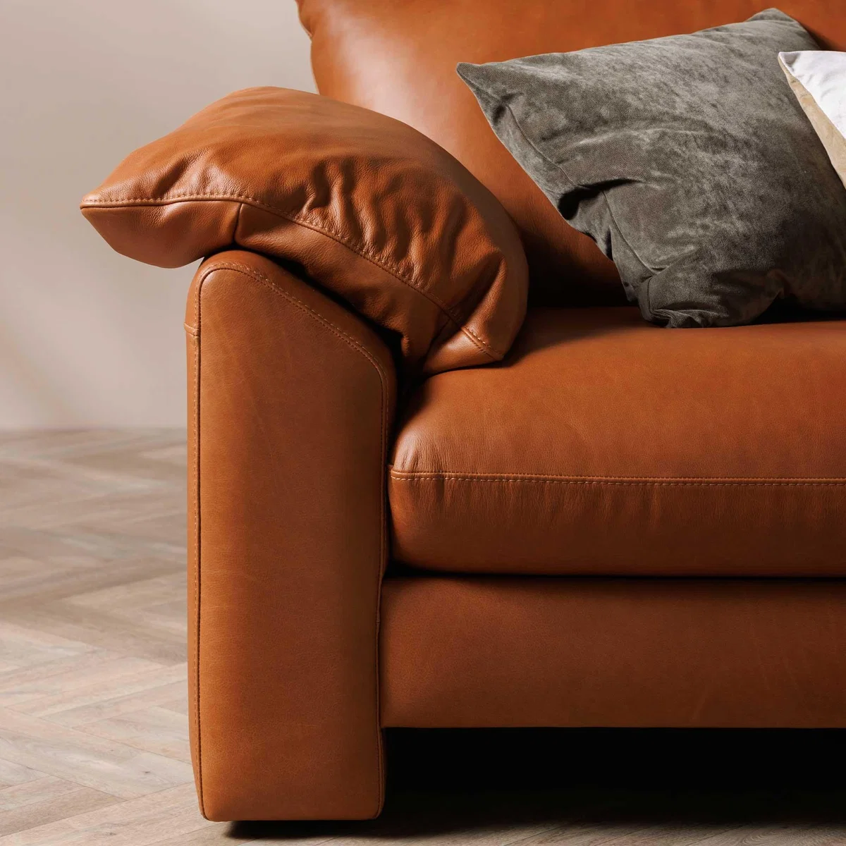 Jacobsen Sofa, Brown Leather | Barker & Stonehouse – image 4