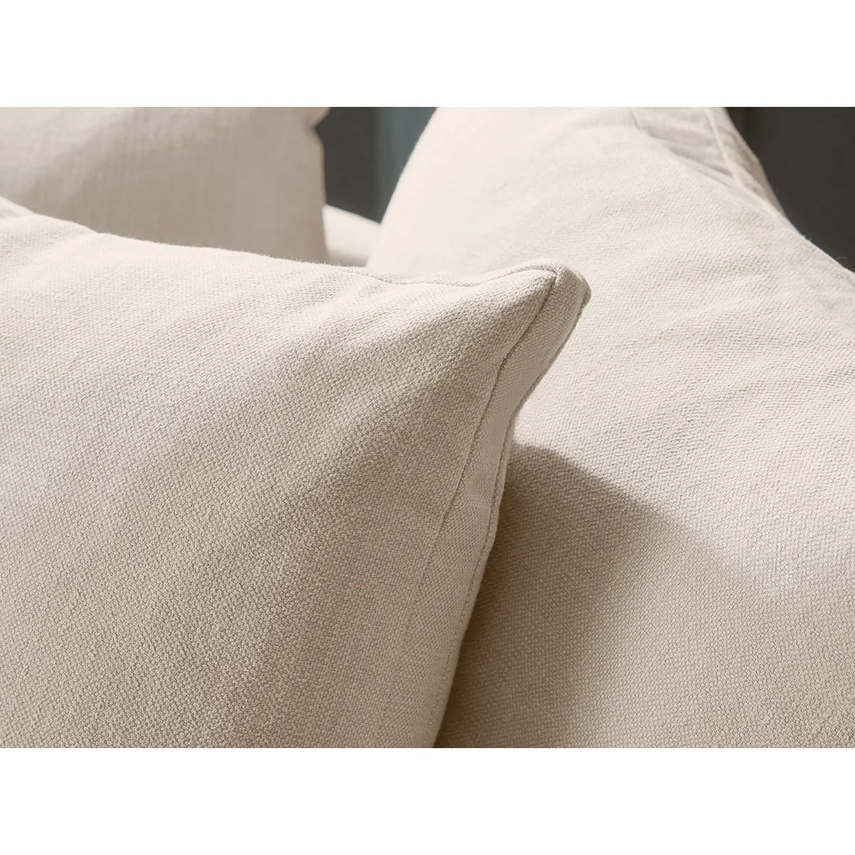 Lyon Sofa – image 2