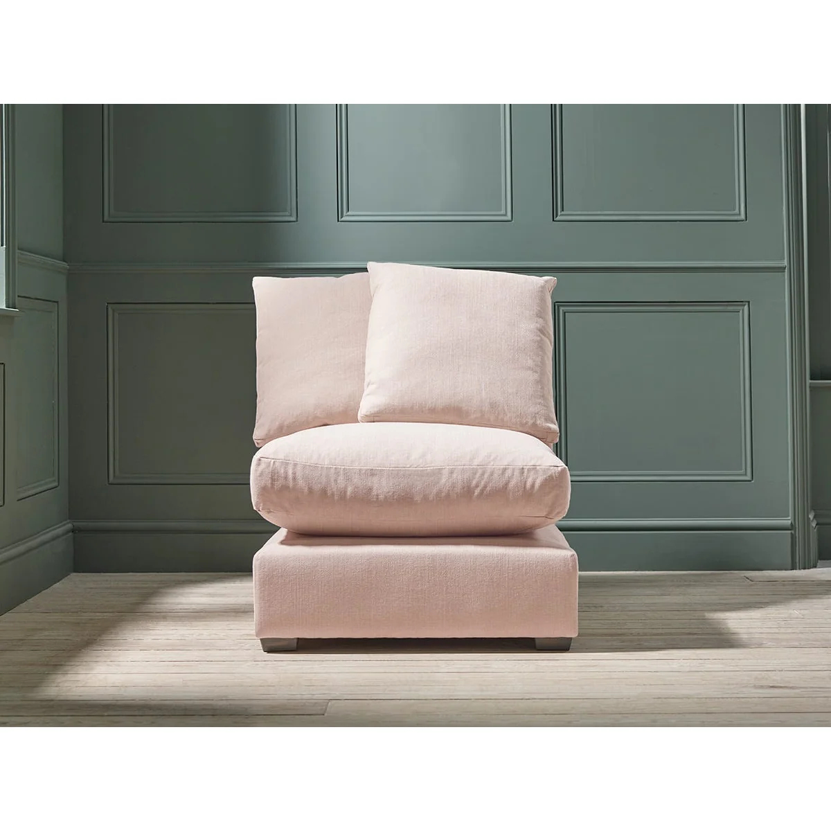 Lyon Sofa – image 15