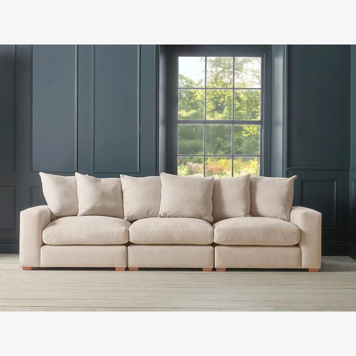 Lyon Sofa – image 1