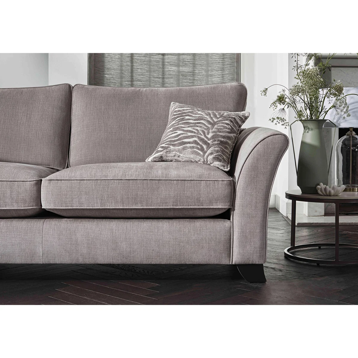 Sasha 4 Seater Classic Back Sofa – image 4