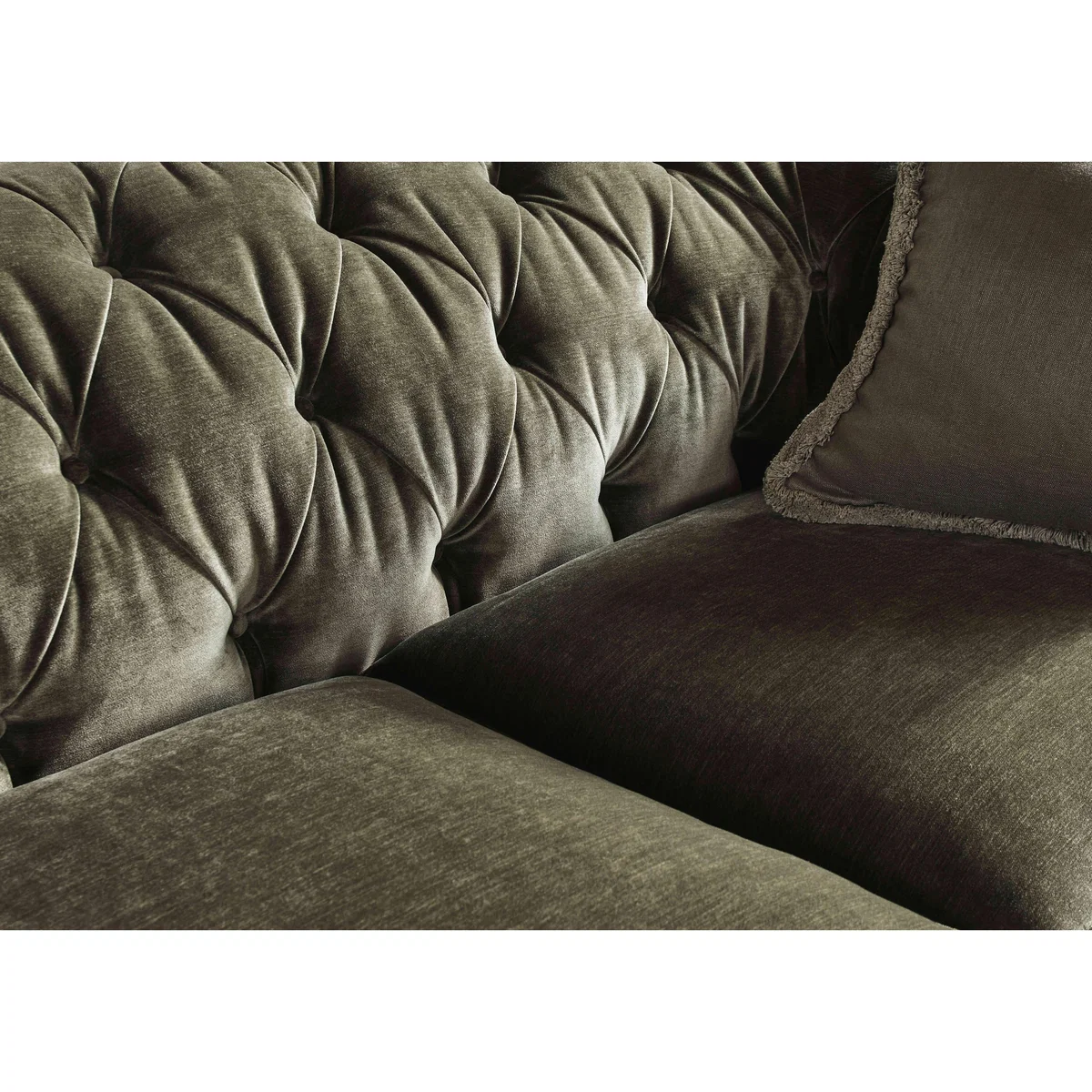 At The Helm - Shackleton 4 Seater Fabric Chesterfield Sofa – image 4