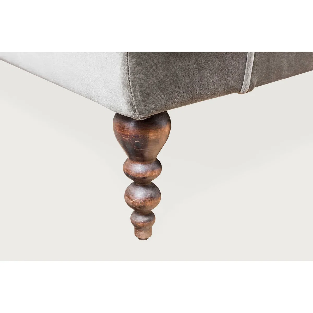 Heal's Oscar Standard 3 Seater Sofa – image 6