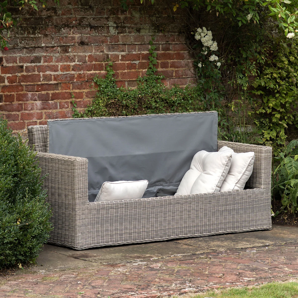 Parlow Storage 2 Seater Sofa – image 2