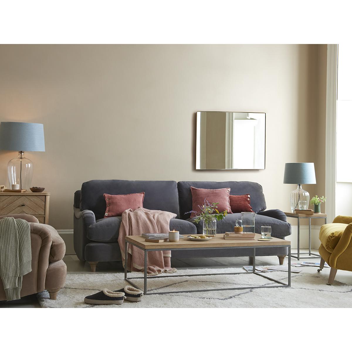 Jonesy Sofa – image 5