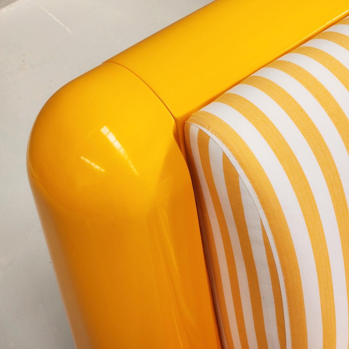 T4 OUTDOOR 2-seater outdoor sofa composite material yellow - UMA OBJECTS – image 2