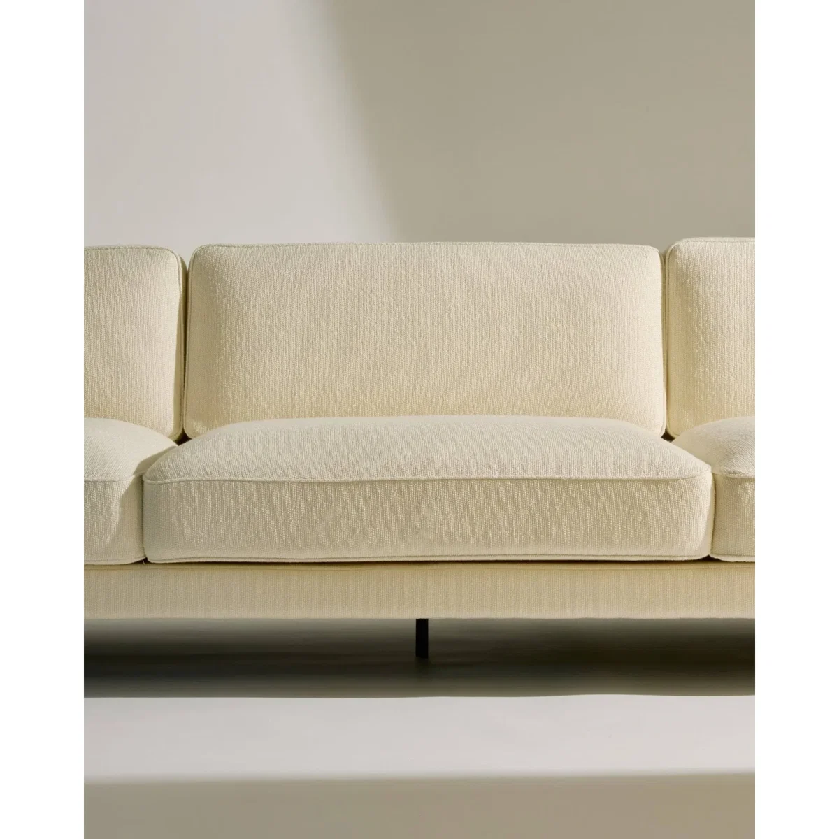 GUBI Flaneur sofa 3-seat Bouclé-matt black 3-seater – image 6