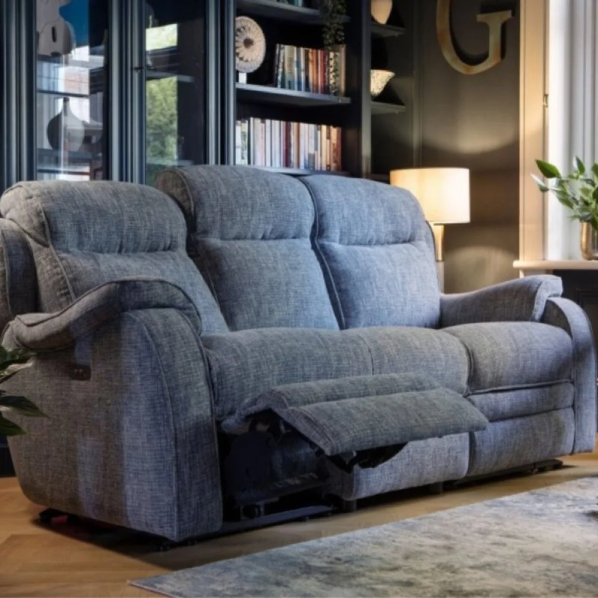Parker Knoll Boston 25 Double Power Recliner 3 Seater - Fabric Grade A - Without Heated Seats – image 2