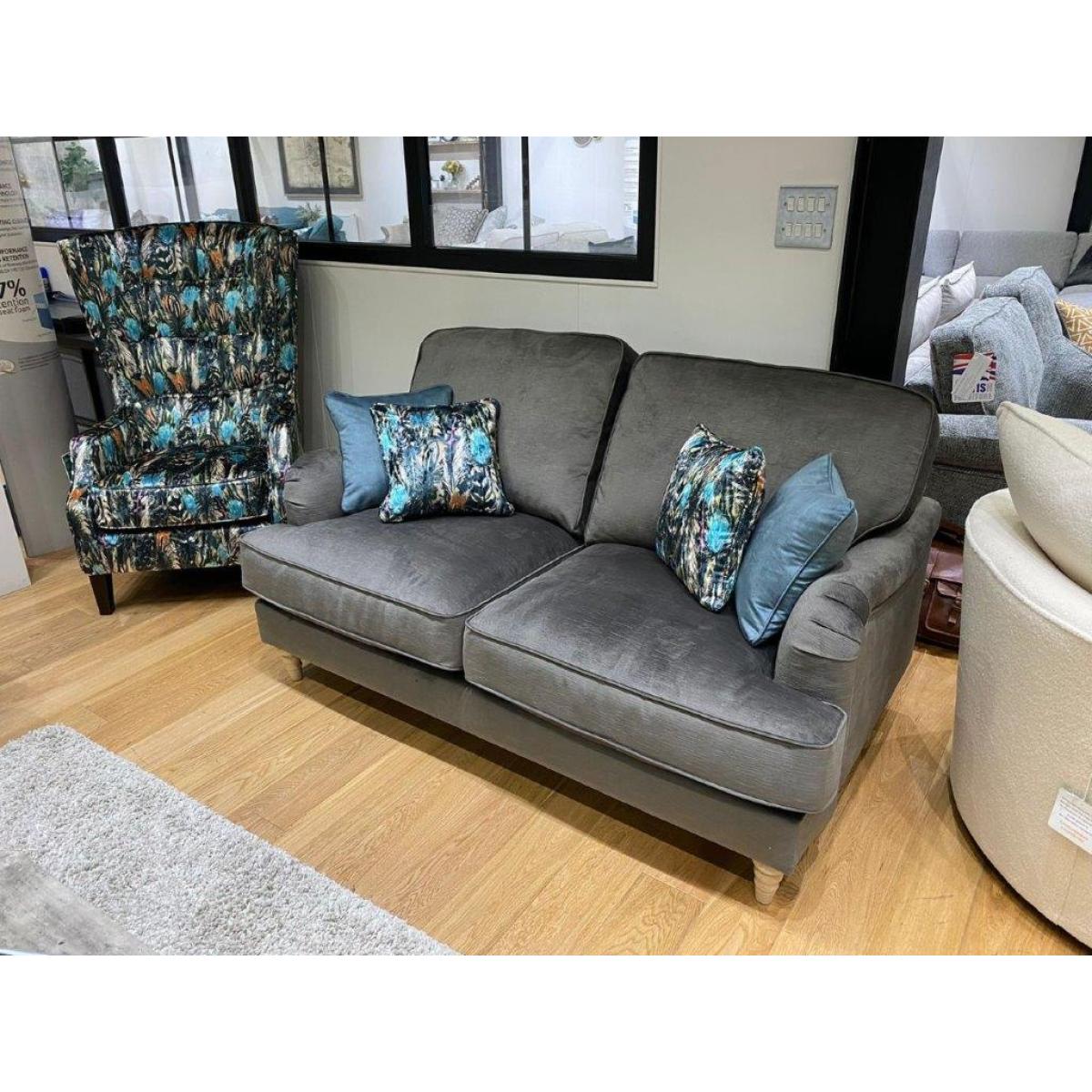 Downtown Lorelai Sofa - 4 Seater - Verona Leather, Geometric – image 4