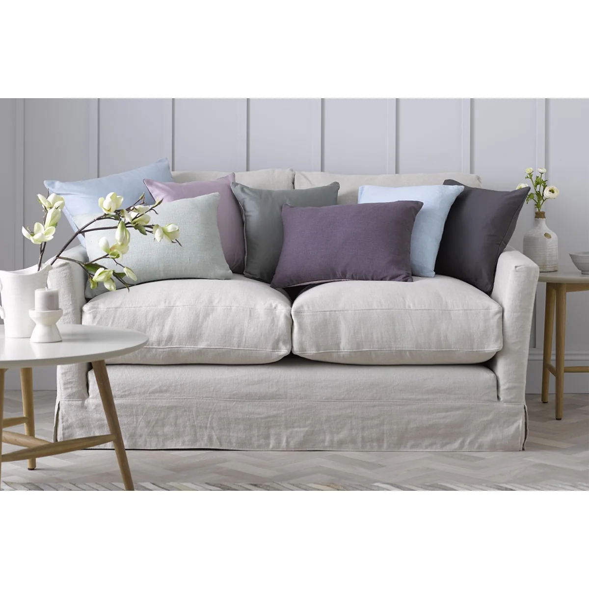 Otto 2.5 Seat Sofa in Sea Spray Aquaclean Clever Chenille – image 2