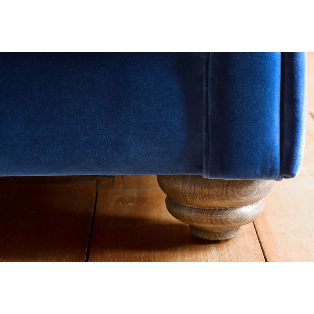 Patrick Unbuttoned 2.5 Seat Sofa in Indian Summer Easy Cotton – image 5