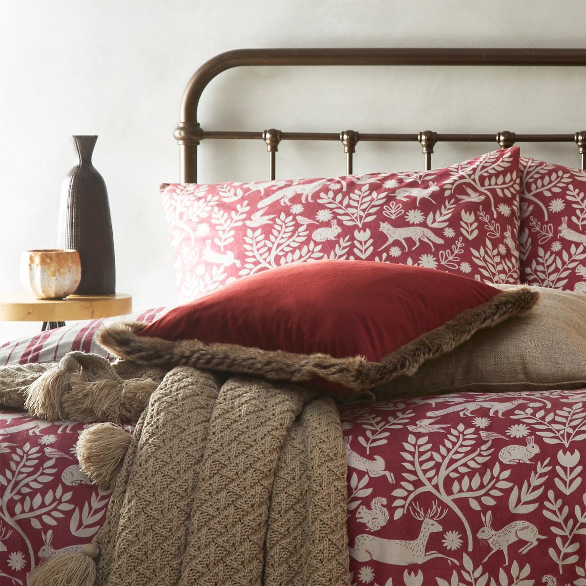 Furn. Scandinavian Woodland 100% Brushed Cotton Reversible Red Duvet Cover and Pillowcase Set Red and White – image 2