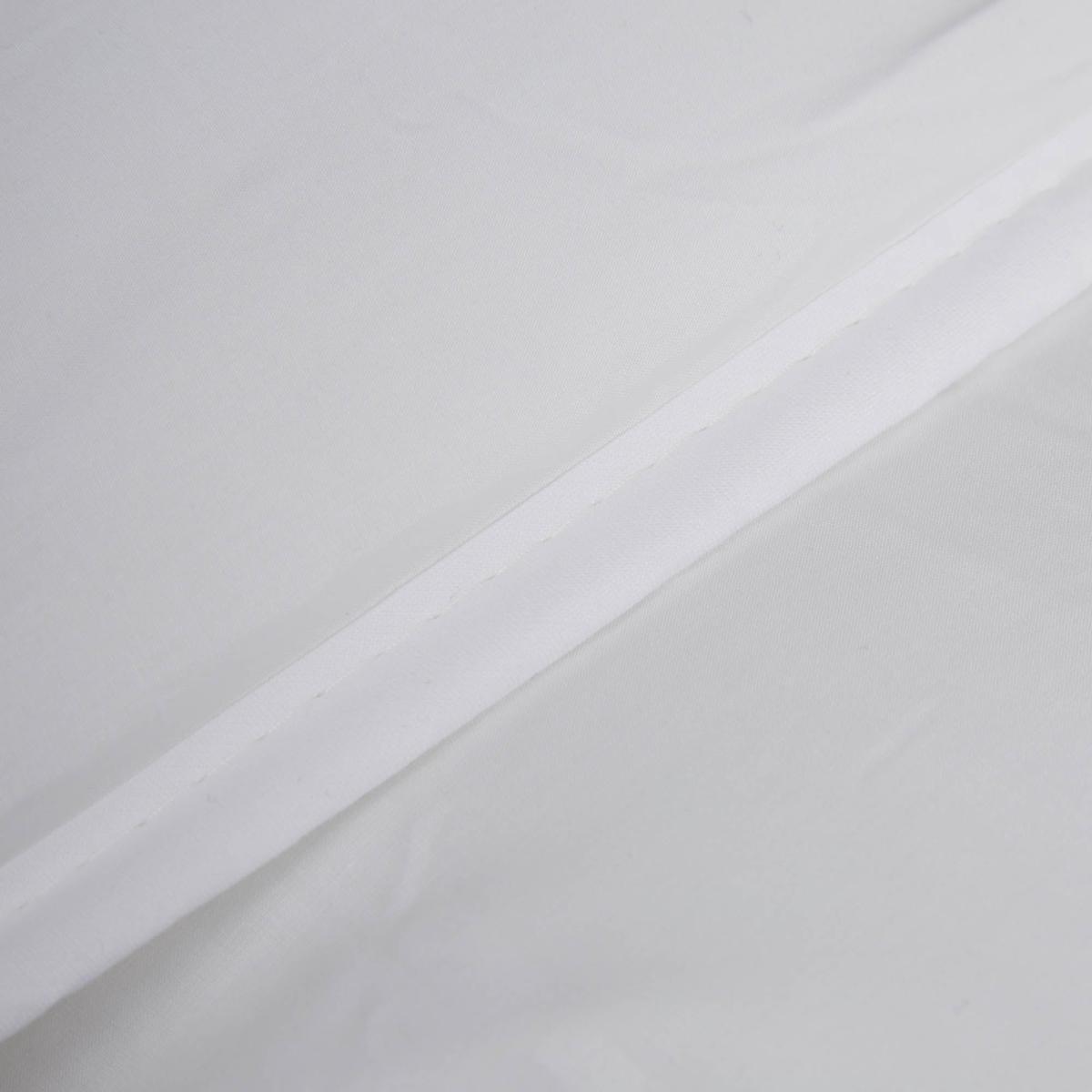 Dorma Satin Touch 10.5 Tog Duvet White – image 3