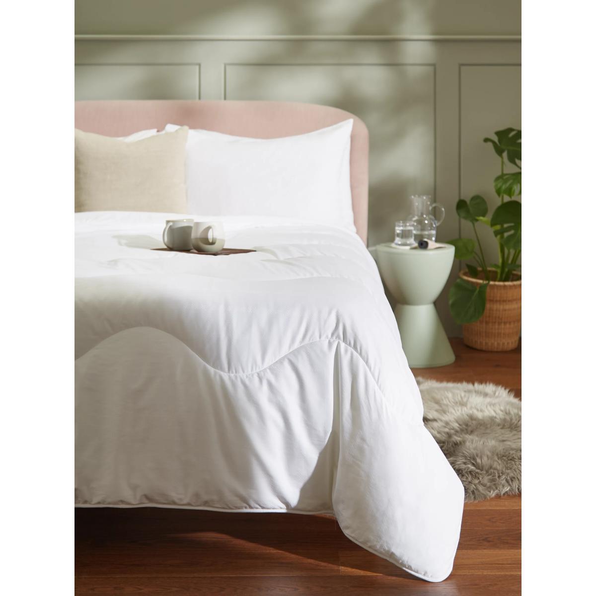 John Lewis & Partners Specialist Synthetic Active Anti-Allergy Duvet with Plant-Based Treatment, 10.5 Tog – image 2