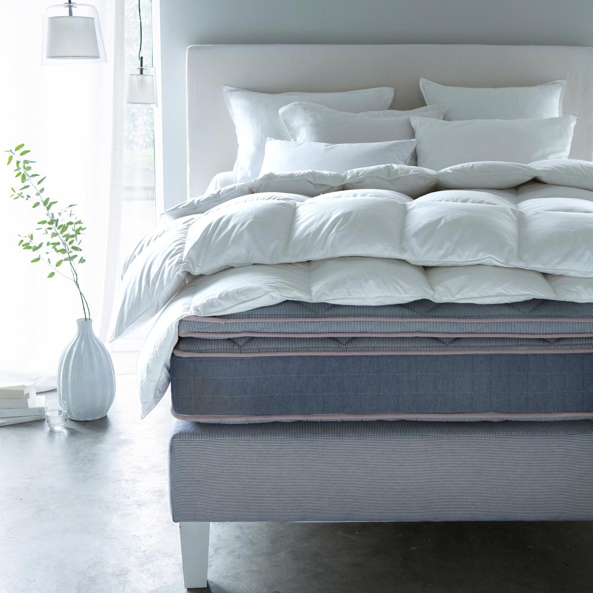 Alezan Down-Effect Polyester Duvet – image 2
