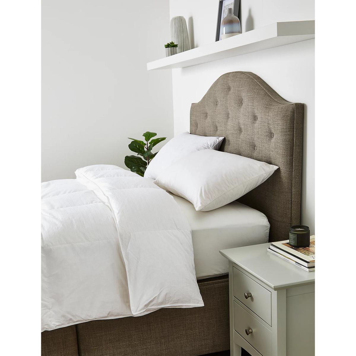 M&S Luxury Siberian Goose Down 13.5 Tog Duvet - 6FT - White, White – image 3