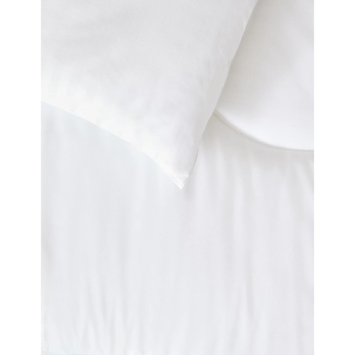 M&S Supremely Washable 10.5 Tog Duvet - 5FT - White, White – image 4
