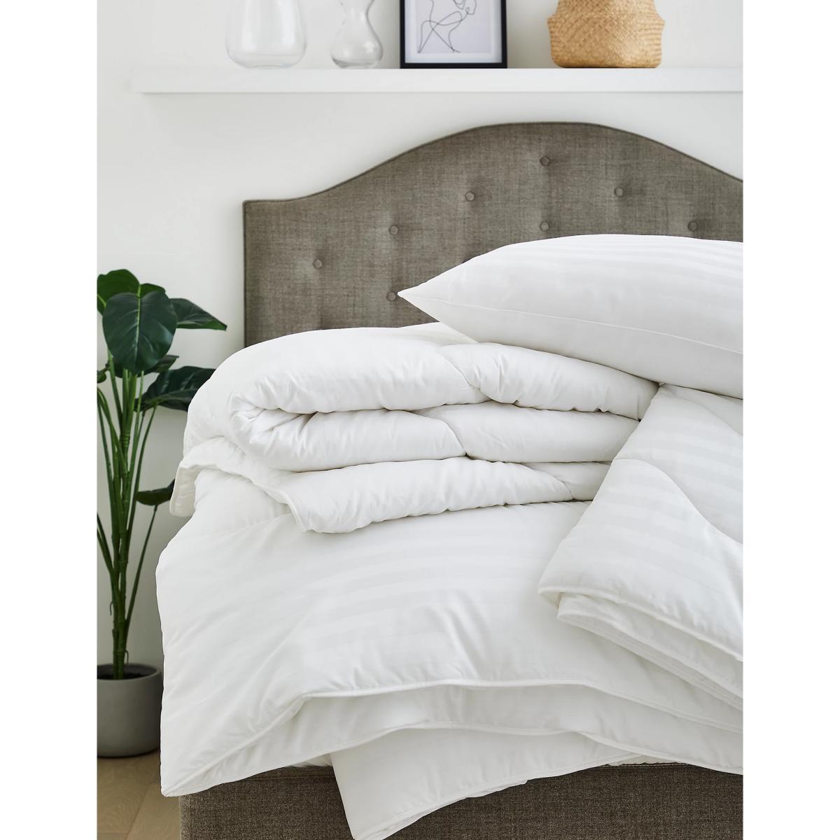 M&S Autograph Touch of Silk 4.5 Tog Duvet - SGL - White, White – image 6
