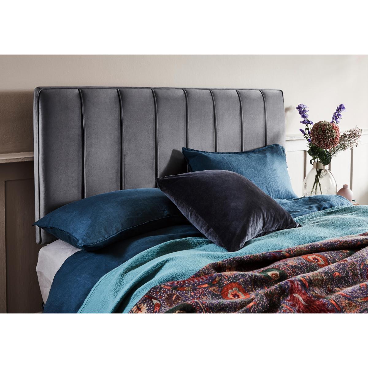 Sleepeezee - Memory Touch 2200 End-lift Ottoman Divan Set - Super King – image 2