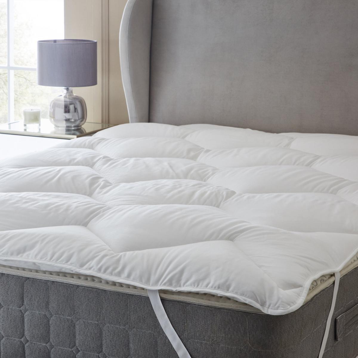 Hotel Down Touch Mattress Topper White – image 1