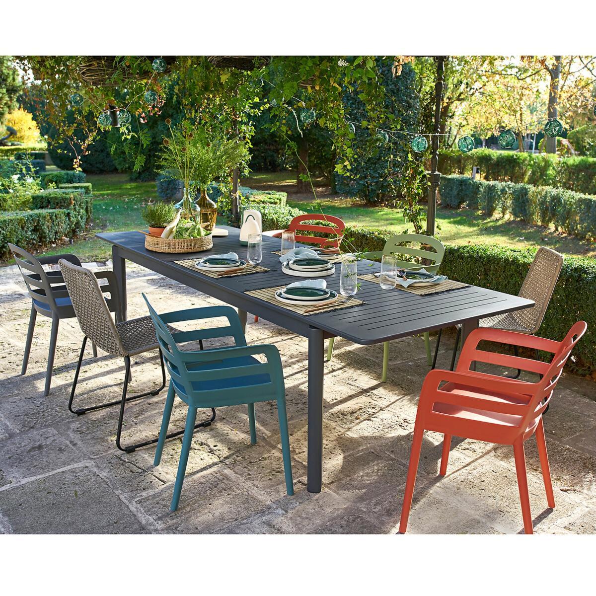 Set of 2 Boston Stackable Garden Armchairs – image 6