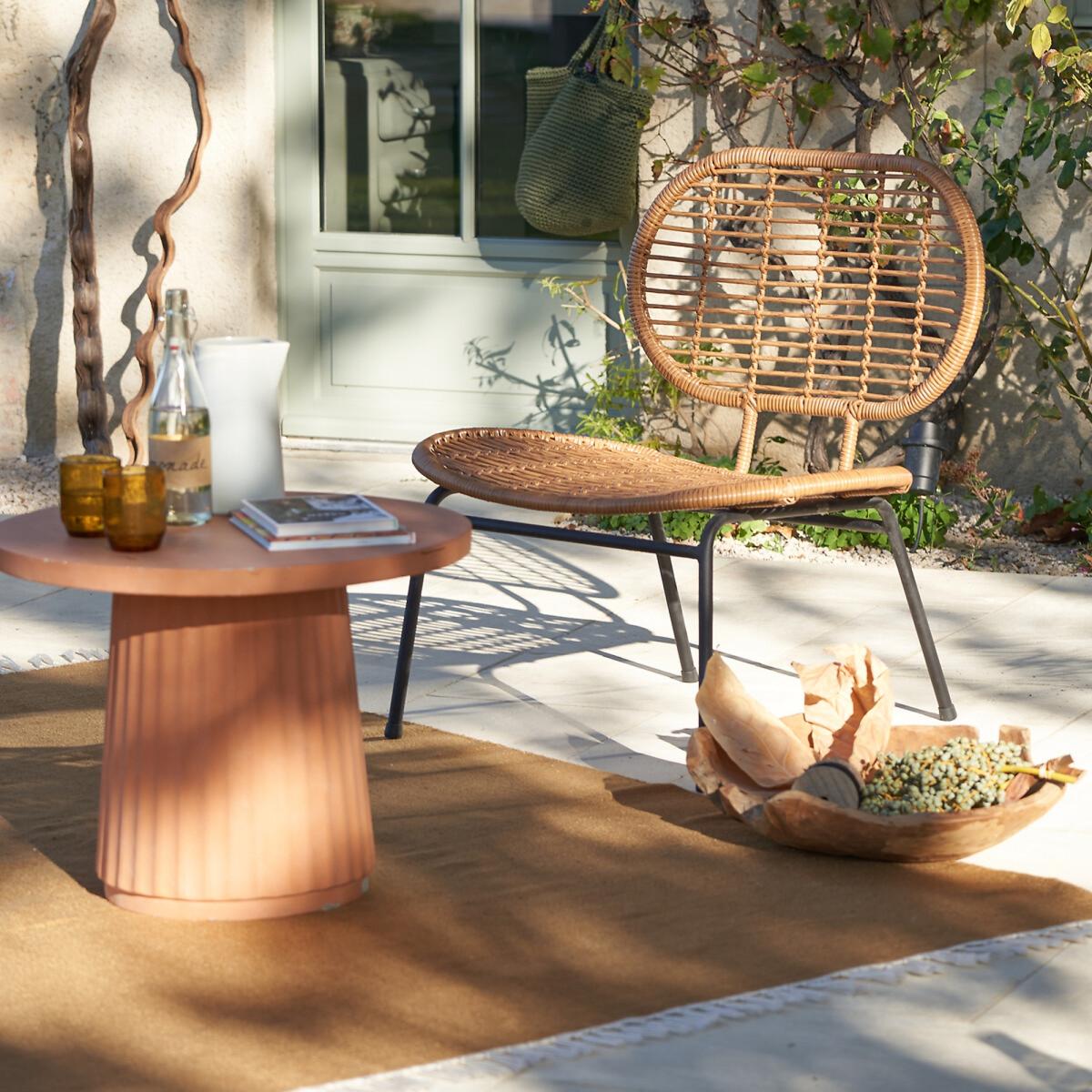 Sabby Metal and Resin Garden Armchair – image 8