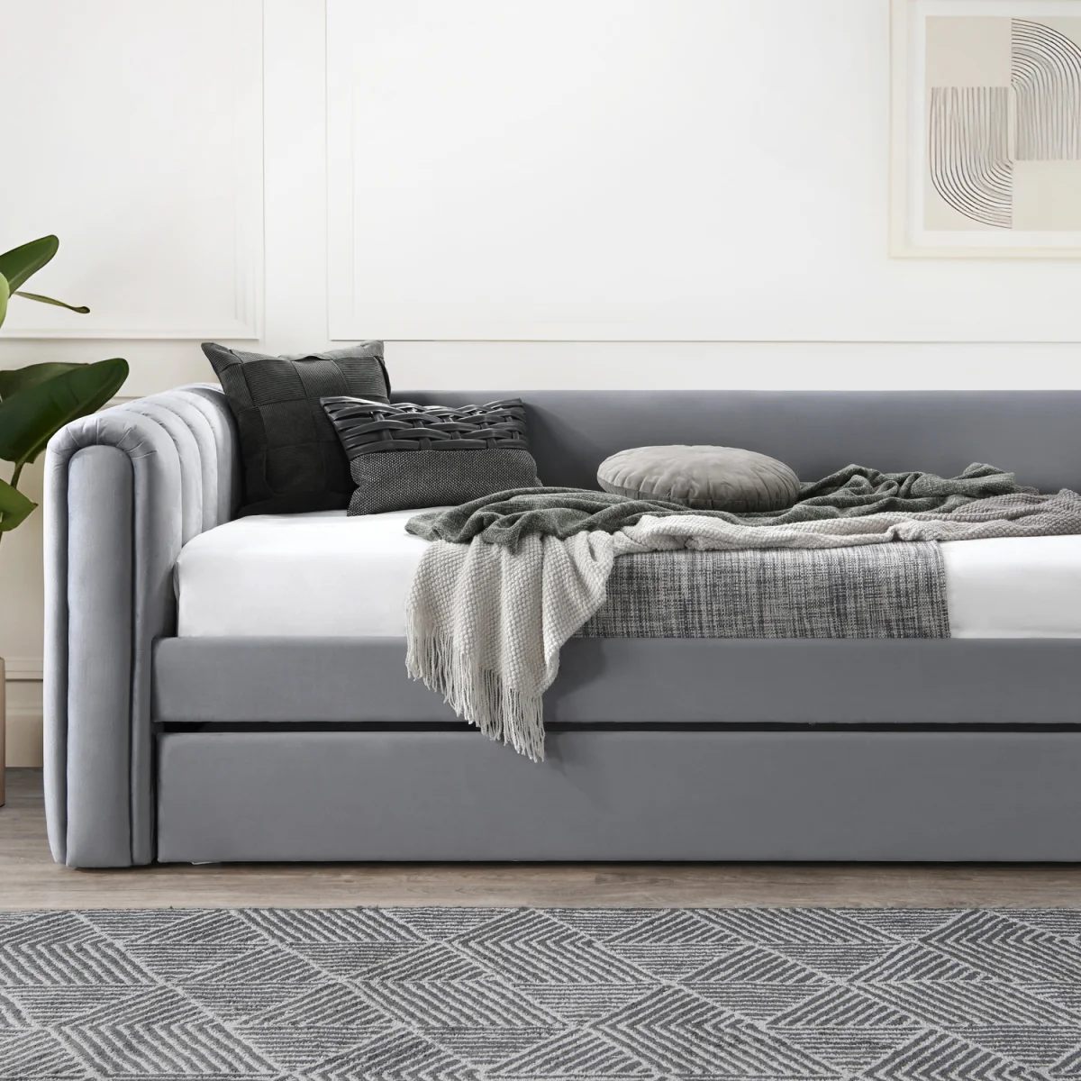 Chester - Grey – image 2