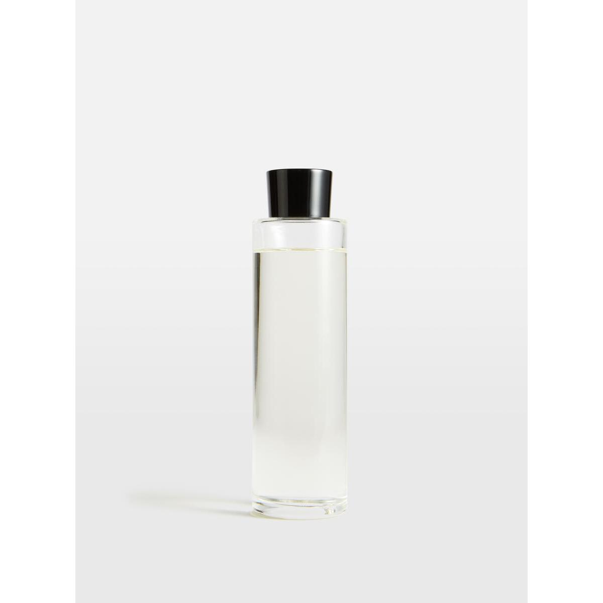 Blackcurrant and Cedar Barlow Diffuser – image 4