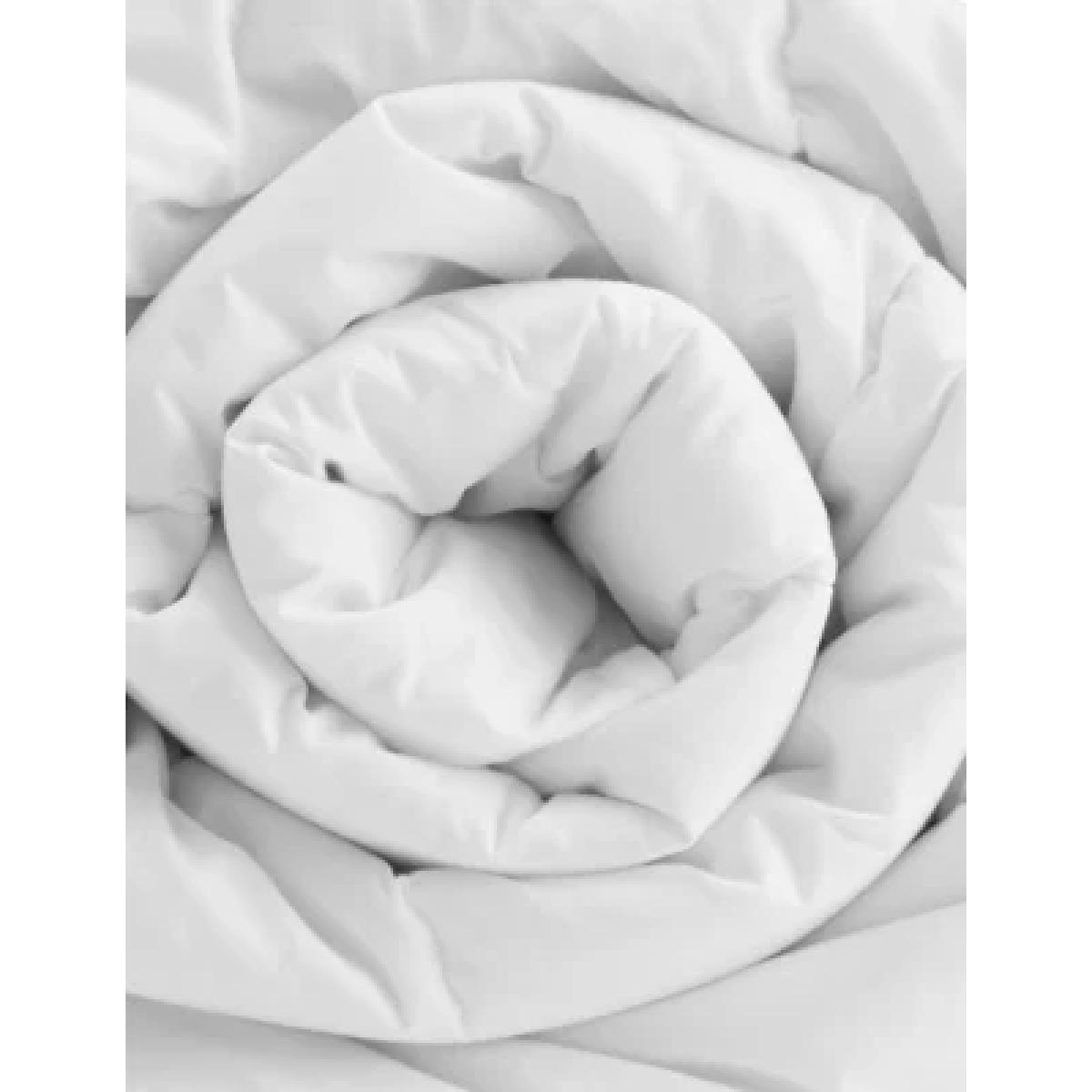 M&S Unisex Supremely Washable 7.5 Tog Duvet - SGL - White, White – image 1