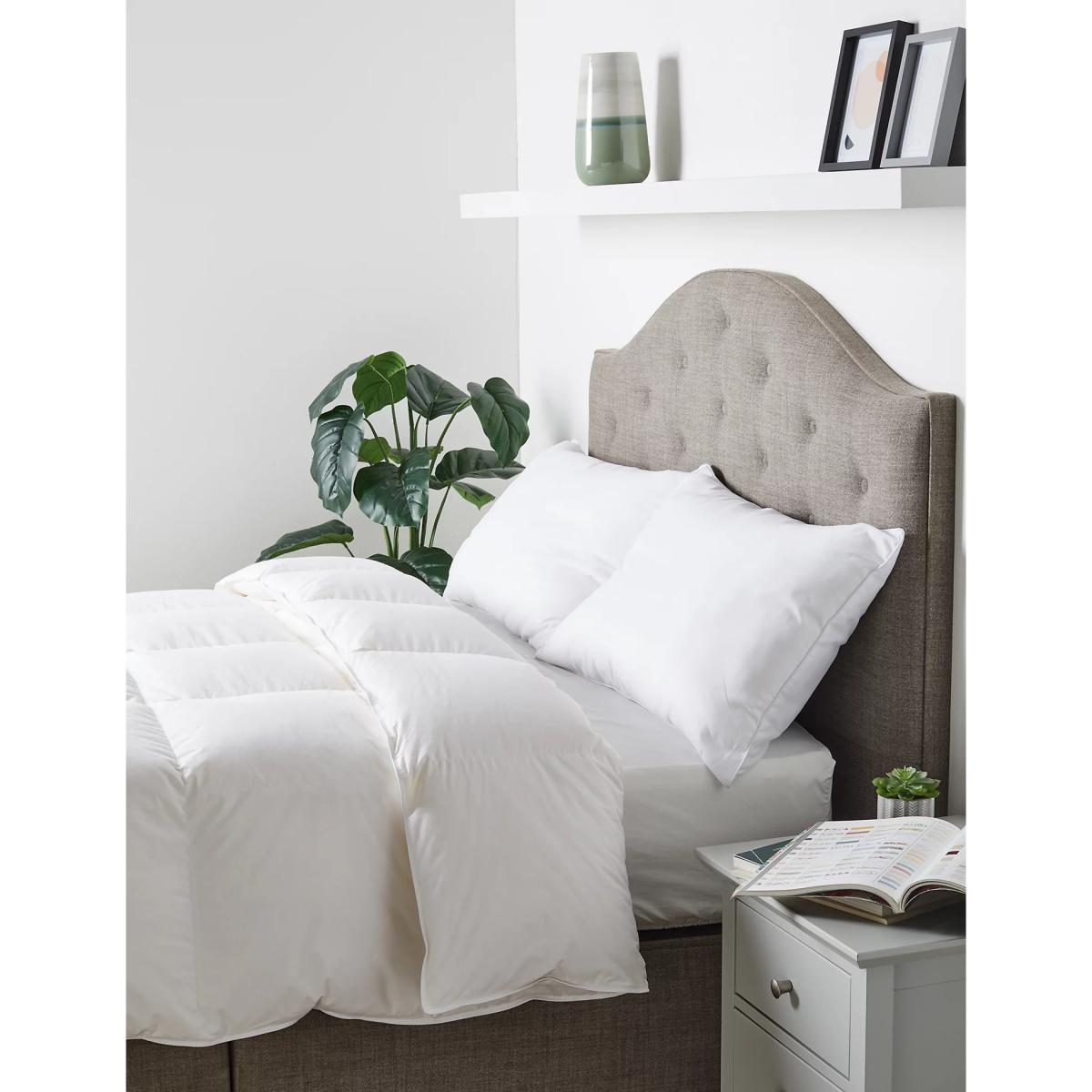 M&S Luxury Duck Down 13.5 Tog Duvet - SGL - White, White – image 2
